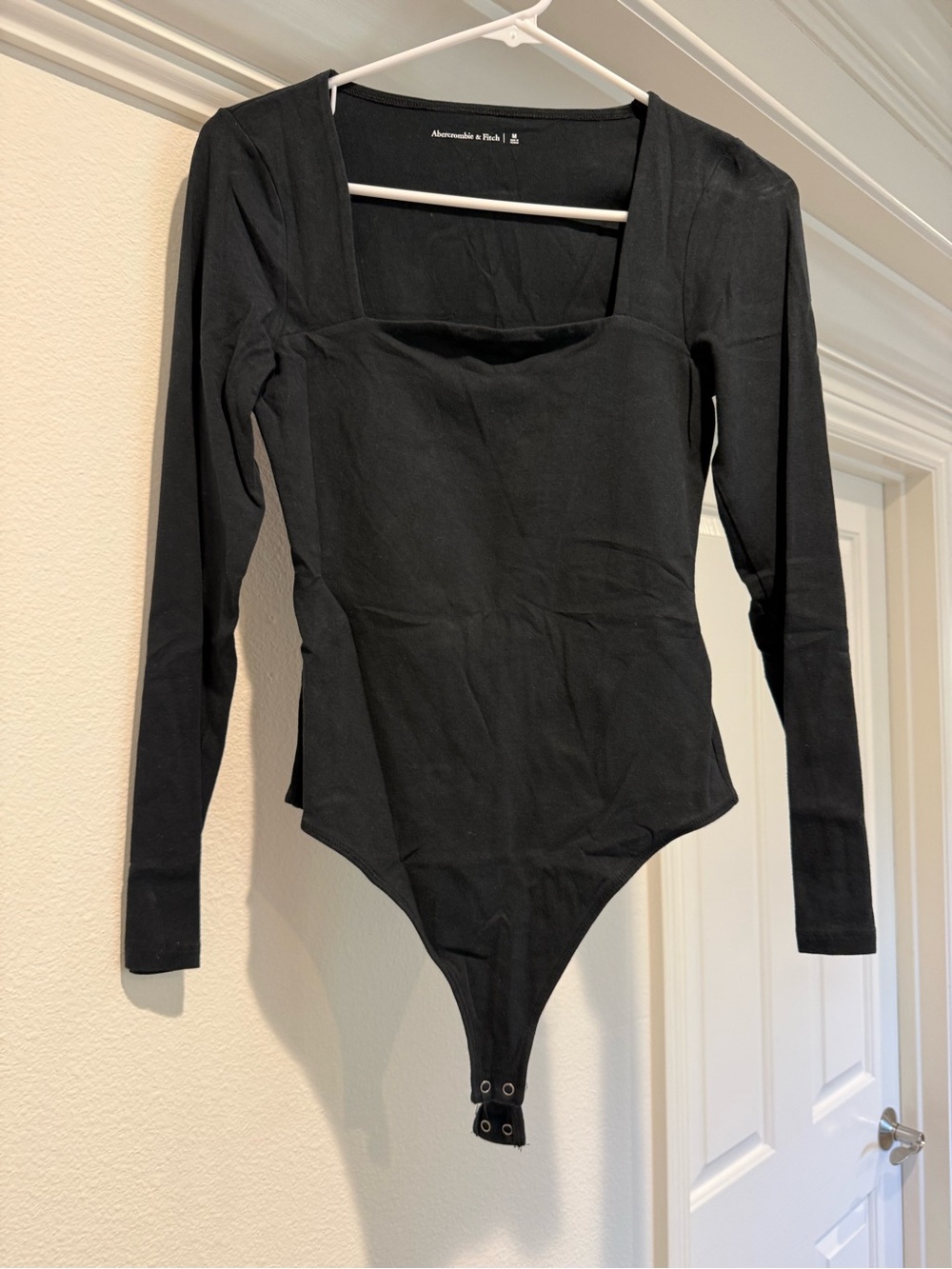 Abercrombie & Fitch Black Long-Sleeve Square Neck Bodysuit